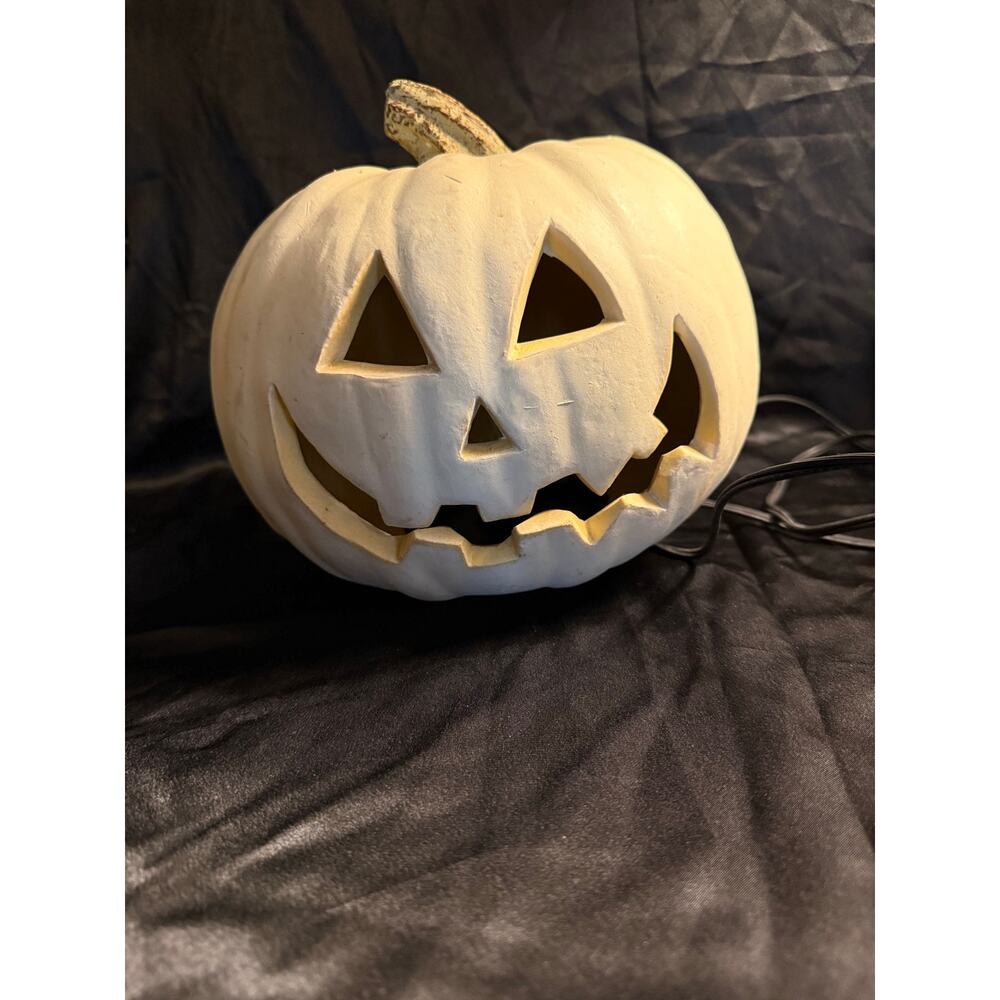 Vintage 00’s White Lighted Jack O Lantern Foam Blow Mold 8” Halloween Decor